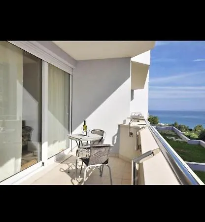 Apartment Adriatic Queen Split